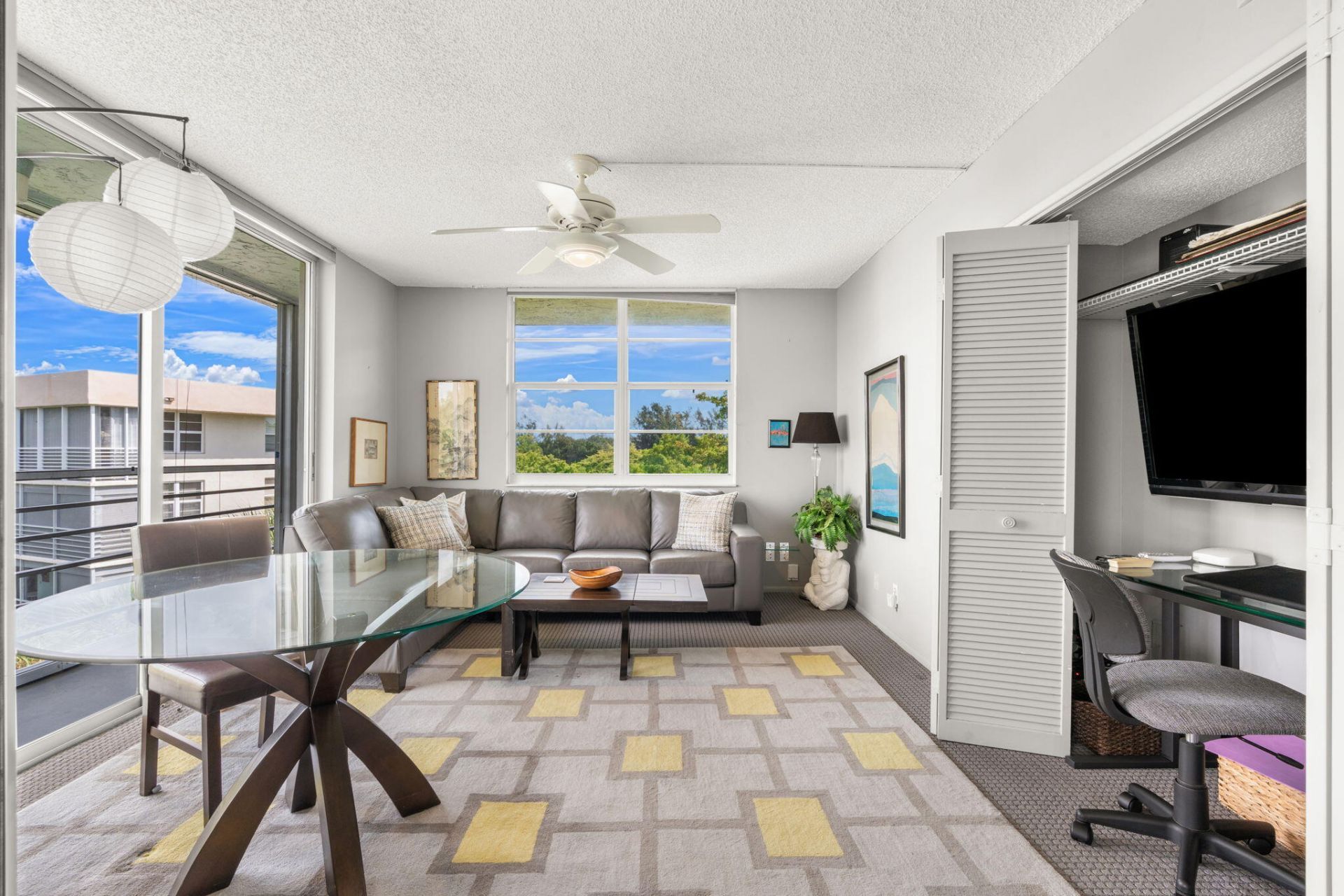 545 Oaks Lane, Unit 501, Pompano Beach, FL 33069 Photo