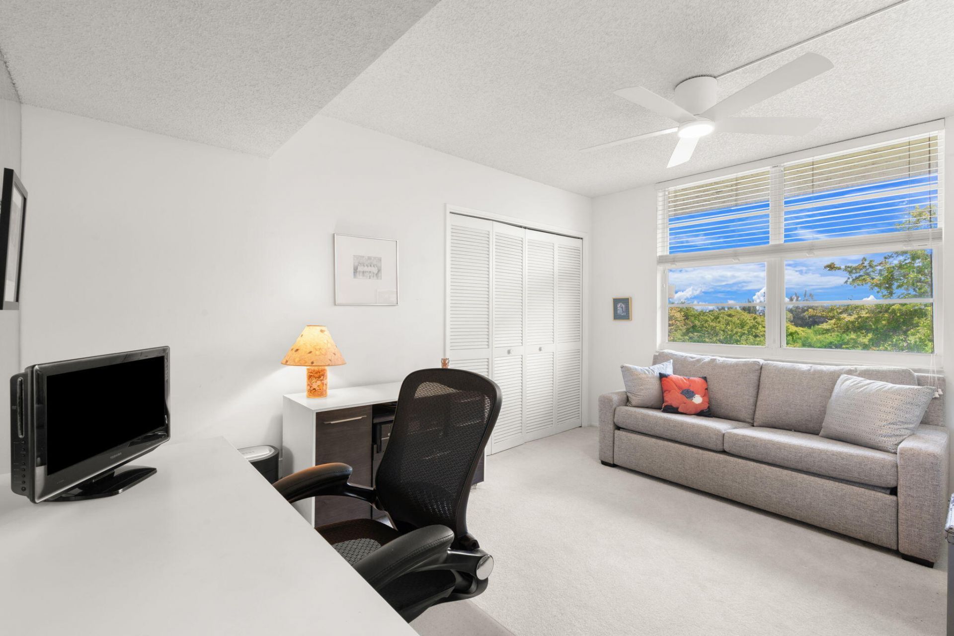 545 Oaks Lane, Unit 501, Pompano Beach, FL 33069 Photo