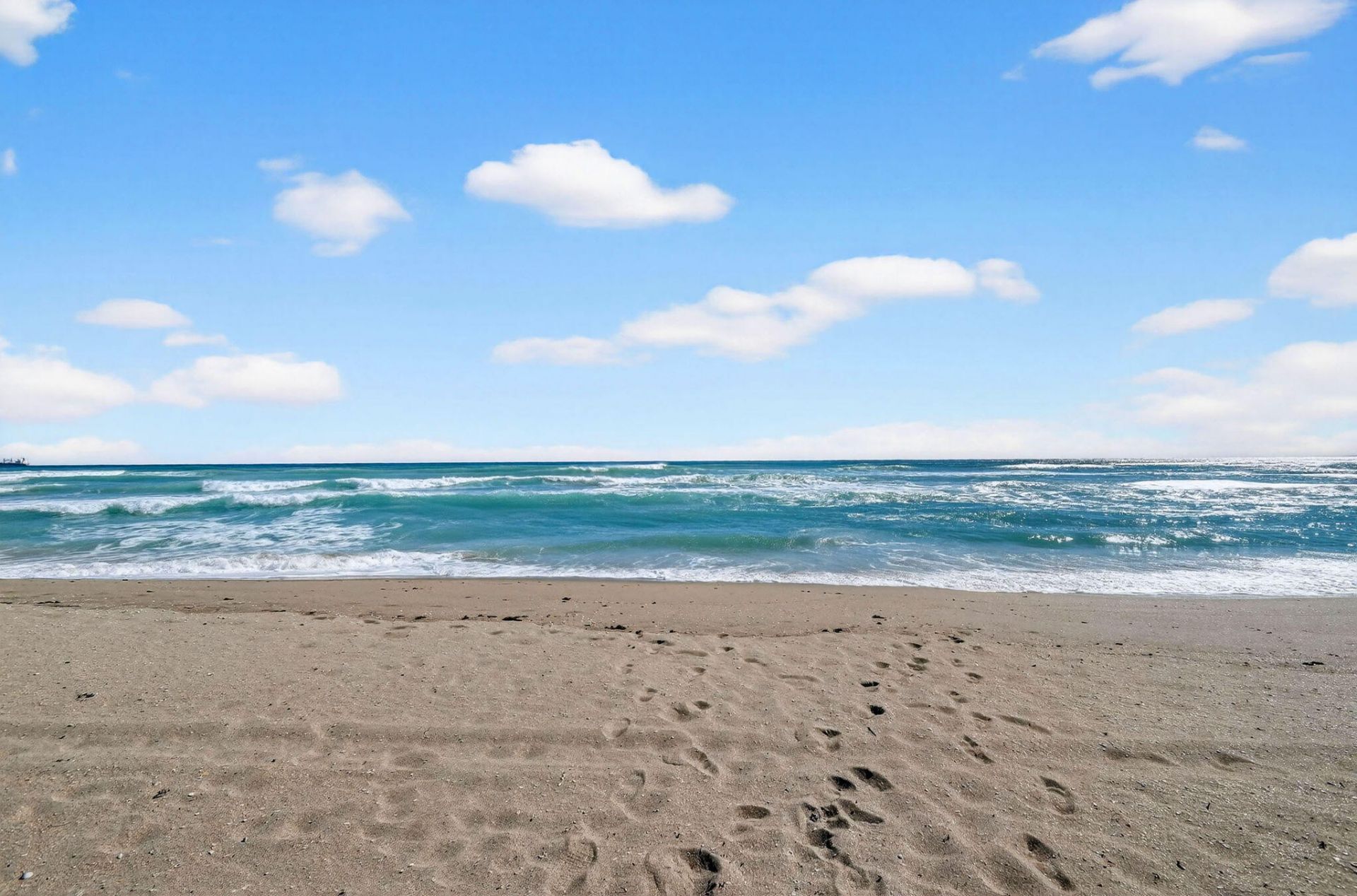 3800 N Ocean Drive, Unit 518, Singer Island, FL 33404 Photo