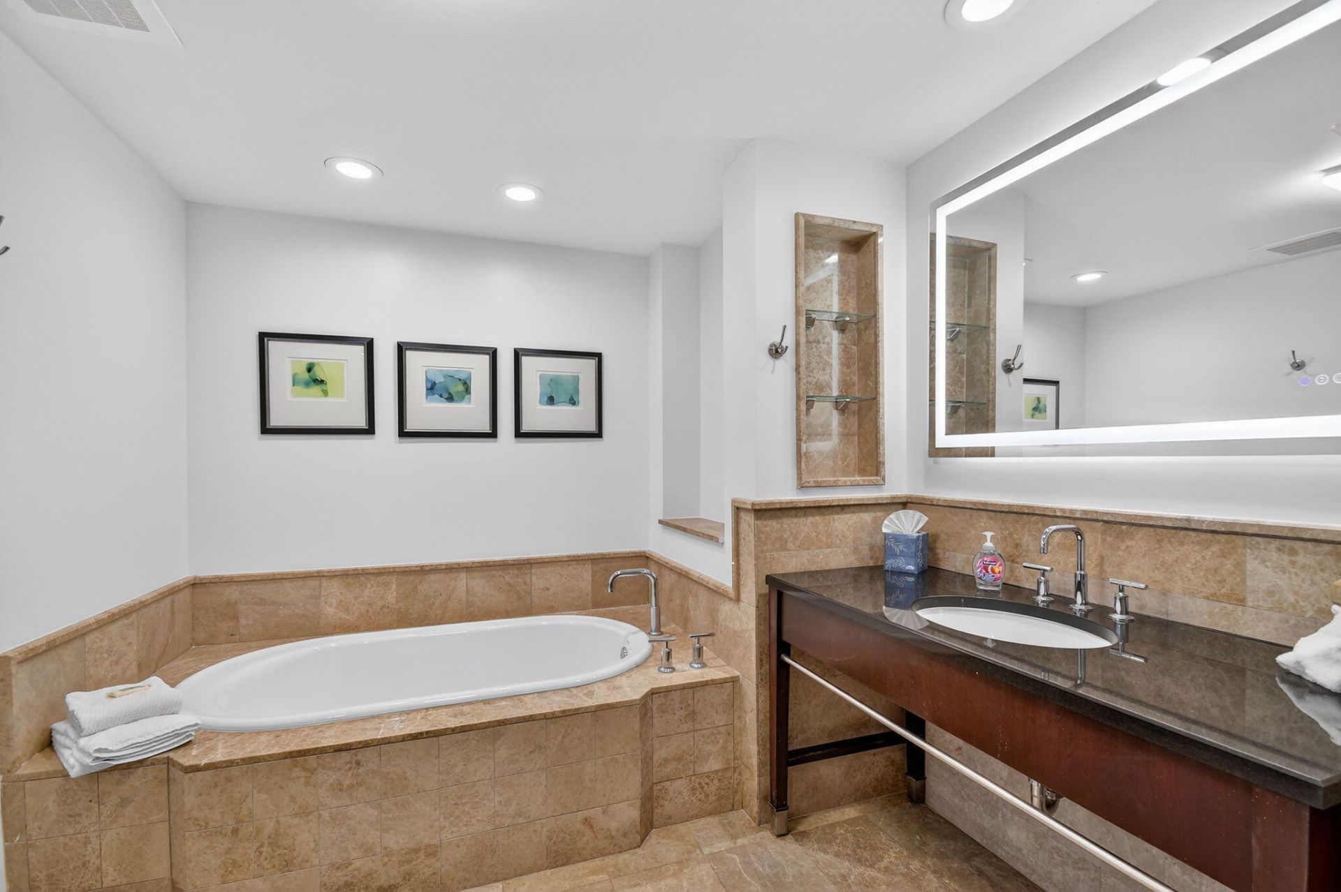 3800 N Ocean Drive, Unit 518, Singer Island, FL 33404 Photo