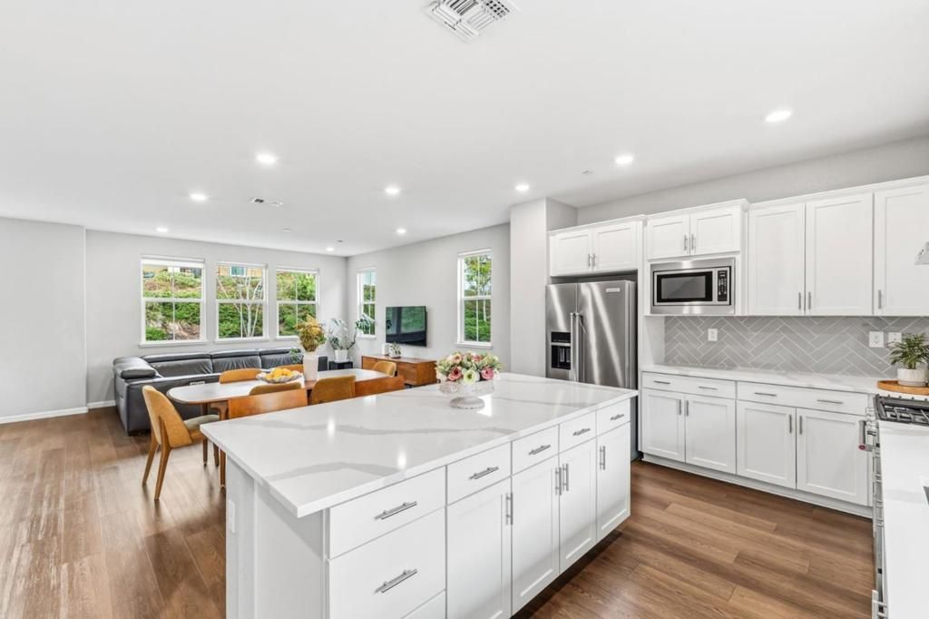 24185 Amaranth Loop, Hayward, CA 94541 Main Photo