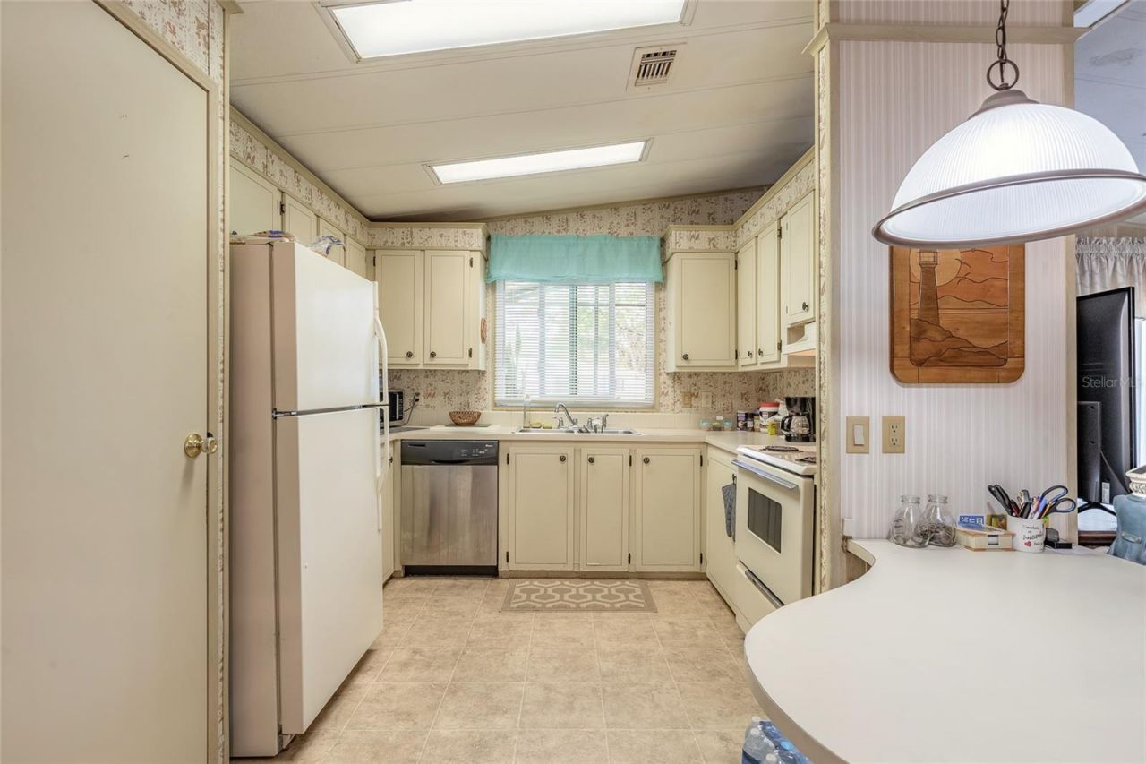 4343 Indian River Drive W, Edgewater, FL 32141 Photo