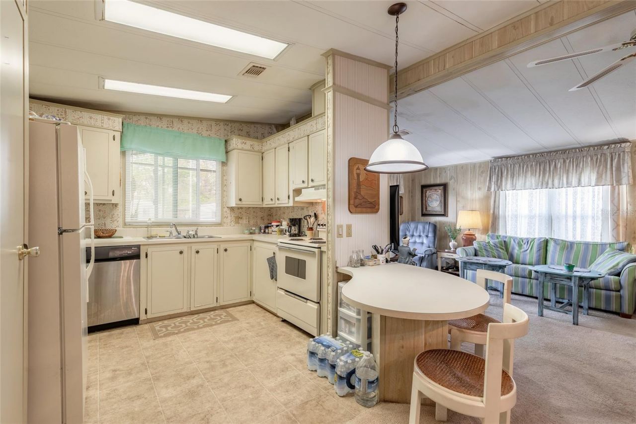 4343 Indian River Drive W, Edgewater, FL 32141 Photo