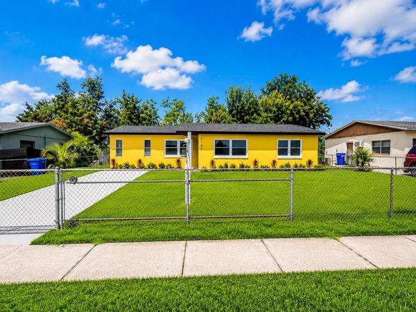 2105 9TH STREET NE, WINTER HAVEN, FL 33881