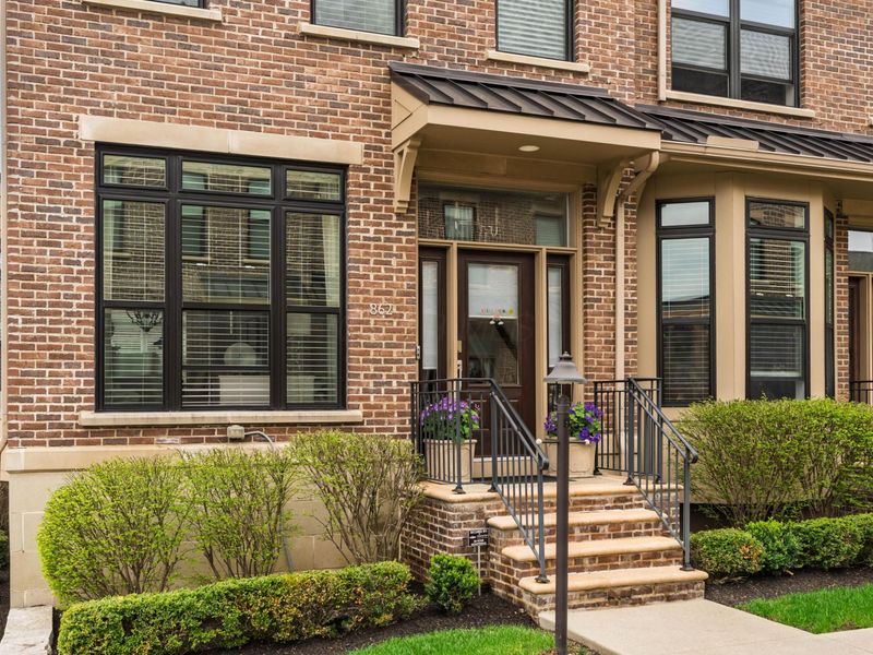 862 Pullman Way, Columbus, OH 43212 Photo 2