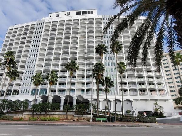 5401 Collins Ave , Unit 1514, Miami Beach, FL 33140