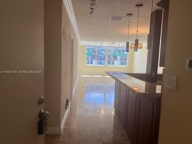 5401 Collins Ave , Unit 1514, Miami Beach, FL 33140 Photo