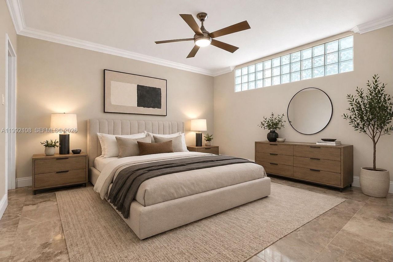 5401 Collins Ave, Unit 1514, Miami Beach, FL 33140 Photo