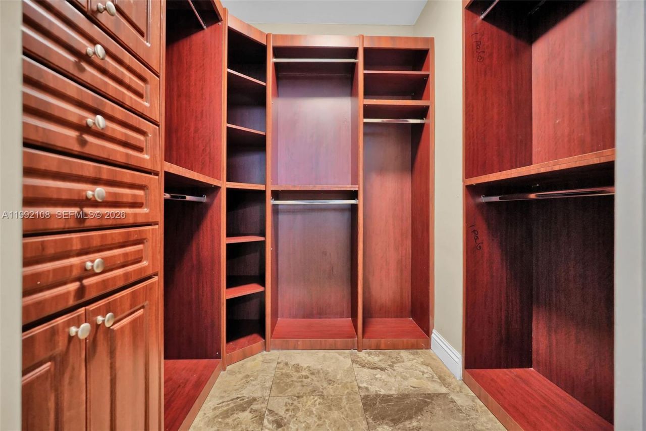 5401 Collins Ave, Unit 1514, Miami Beach, FL 33140 Photo