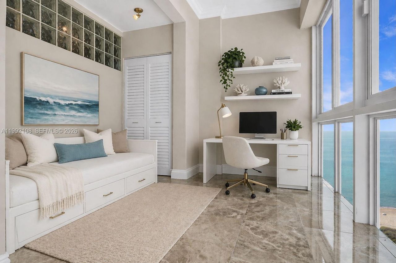 5401 Collins Ave, Unit 1514, Miami Beach, FL 33140 Photo