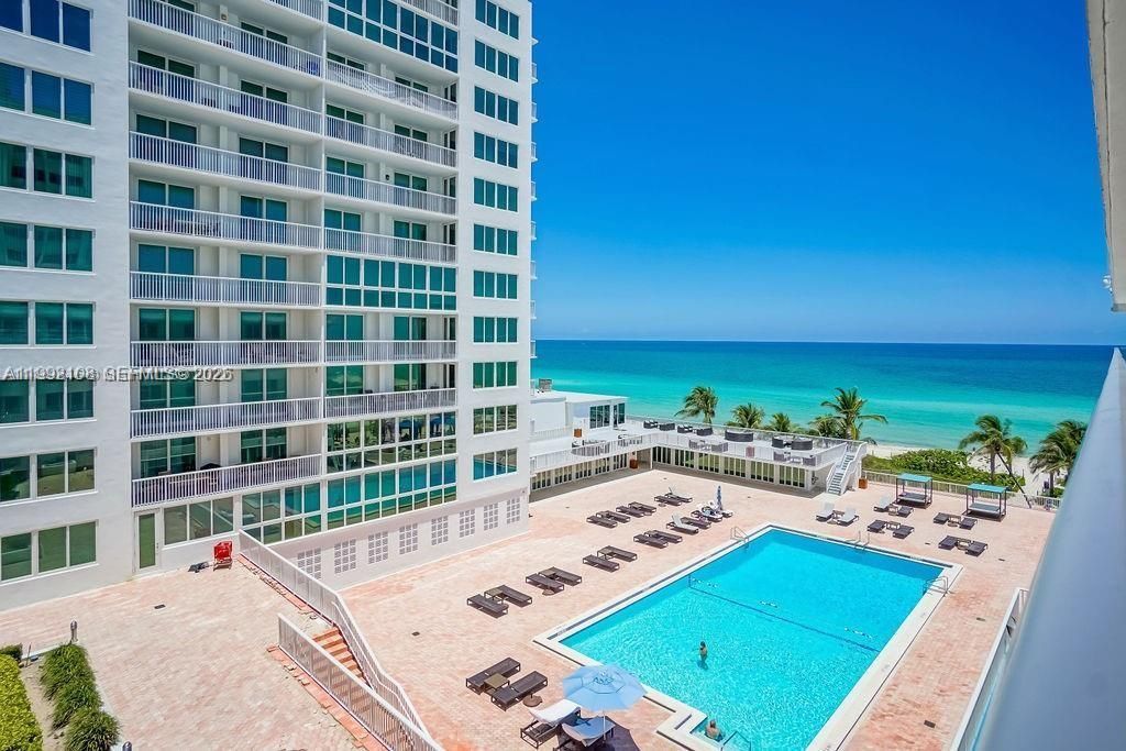 5401 Collins Ave , Unit 1514, Miami Beach, FL 33140 Photo