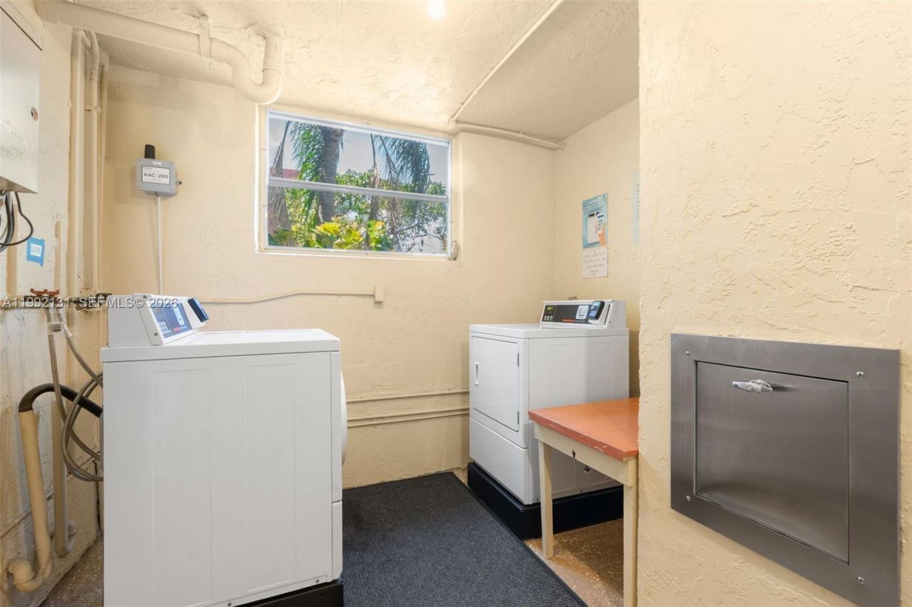 2400 NE 10th St , Unit 210, Pompano Beach, FL 33062 Photo