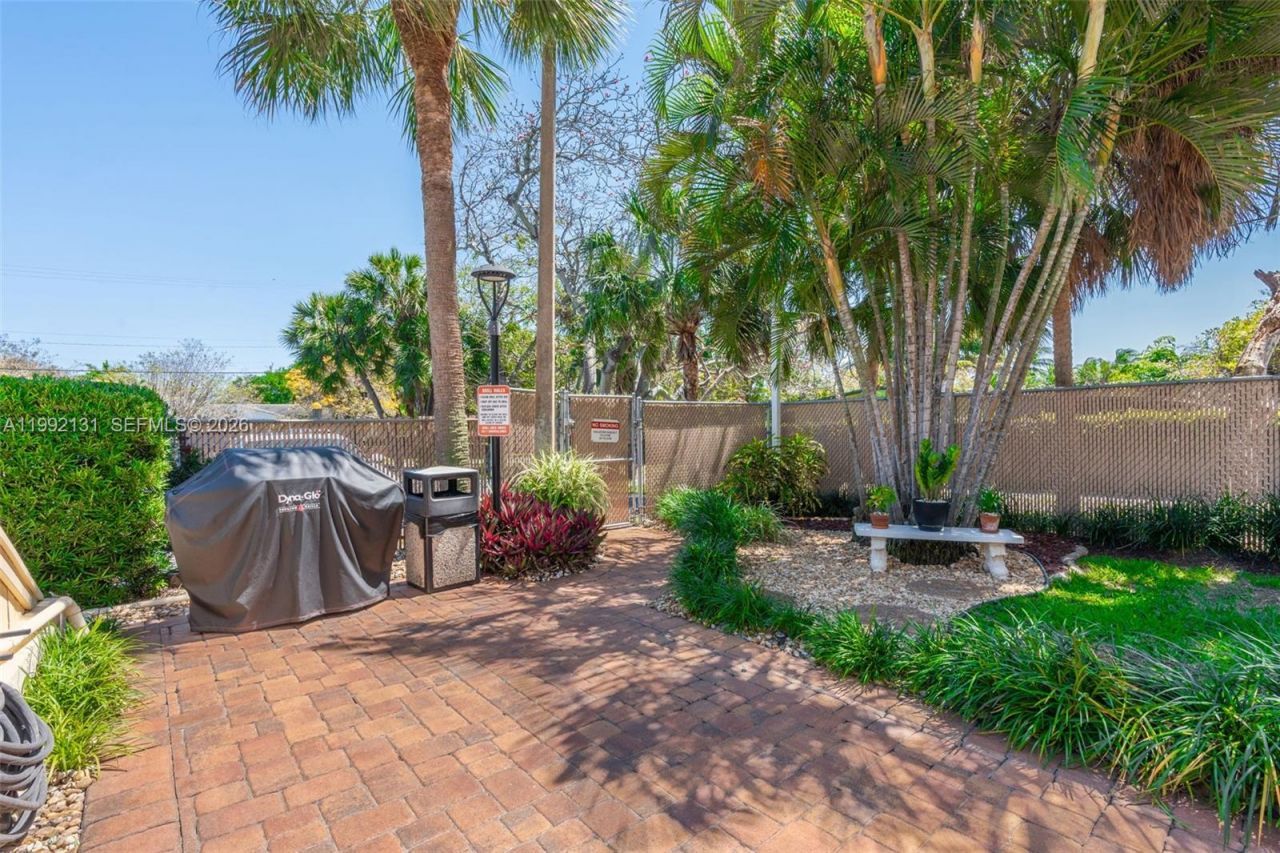 2400 NE 10th St , Unit 210, Pompano Beach, FL 33062 Photo