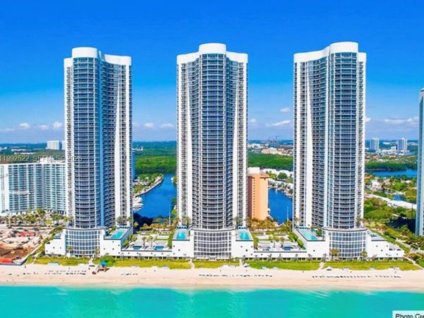 16001 Collins Ave, Unit 2102, Sunny Isles Beach, FL 33160