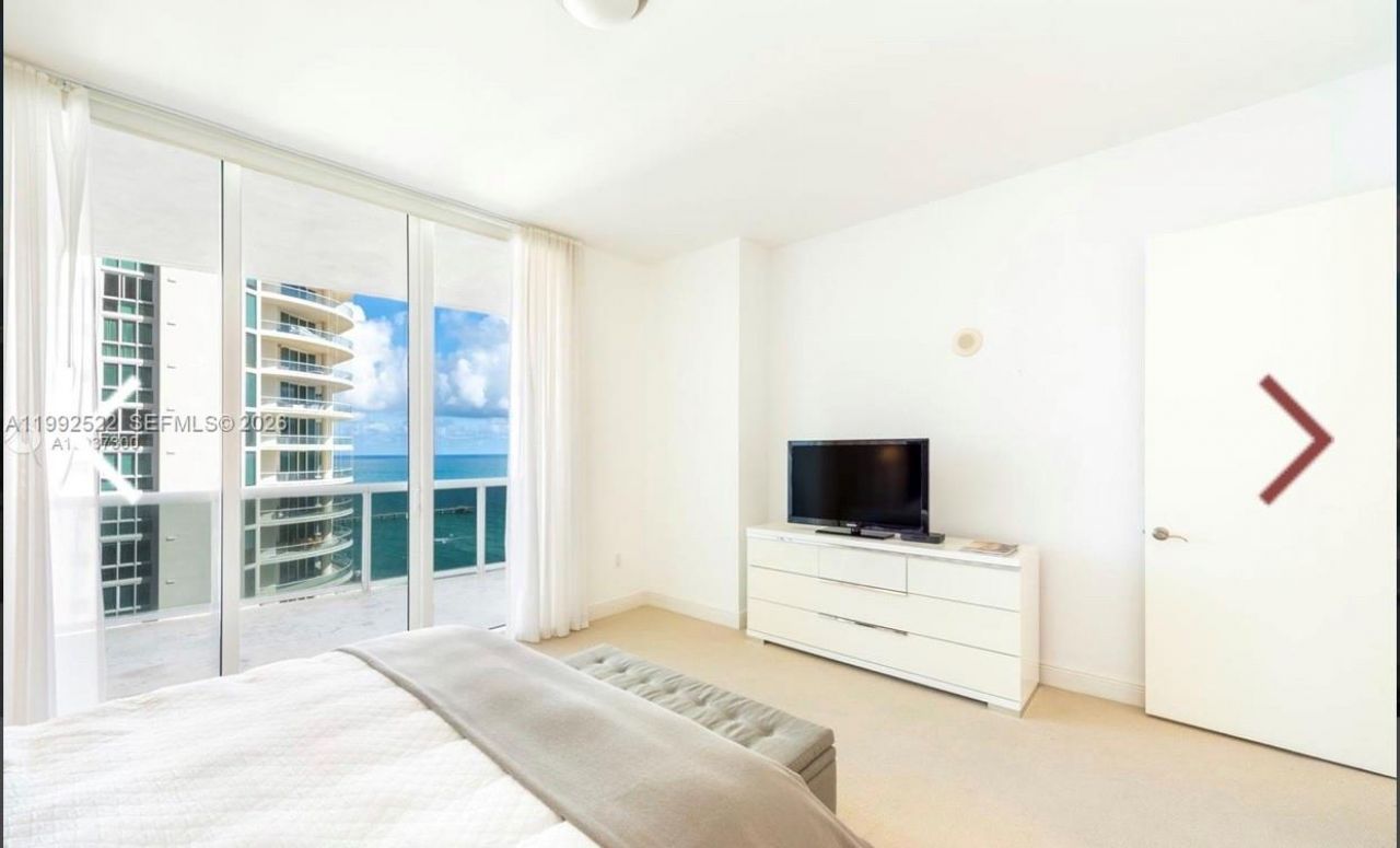 16001 Collins Ave, Unit 2102, Sunny Isles Beach, FL 33160 Photo