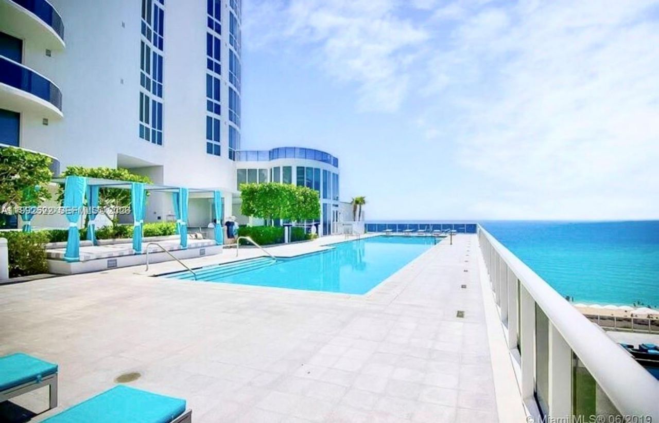 16001 Collins Ave, Unit 2102, Sunny Isles Beach, FL 33160 Photo