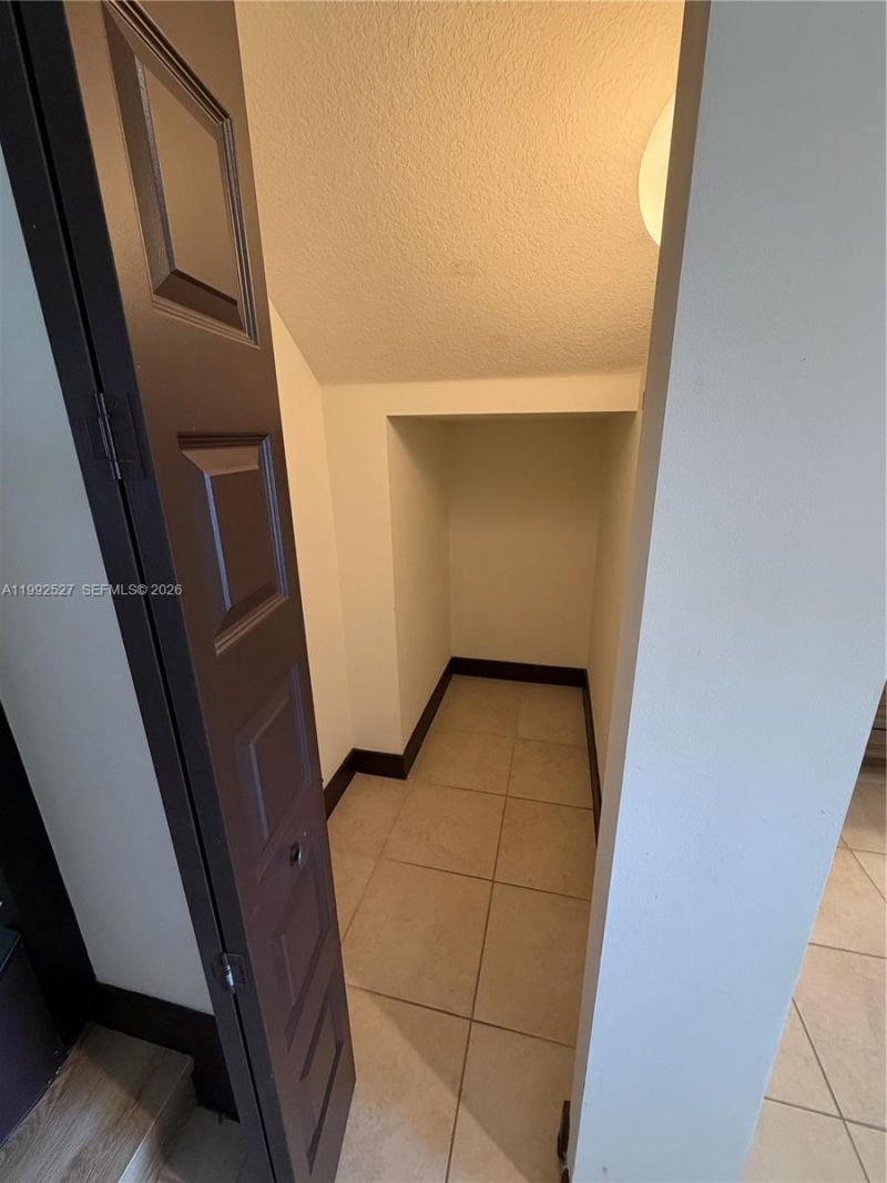 15981 NW 91 Ct , Miami Lakes, FL 33018 Photo