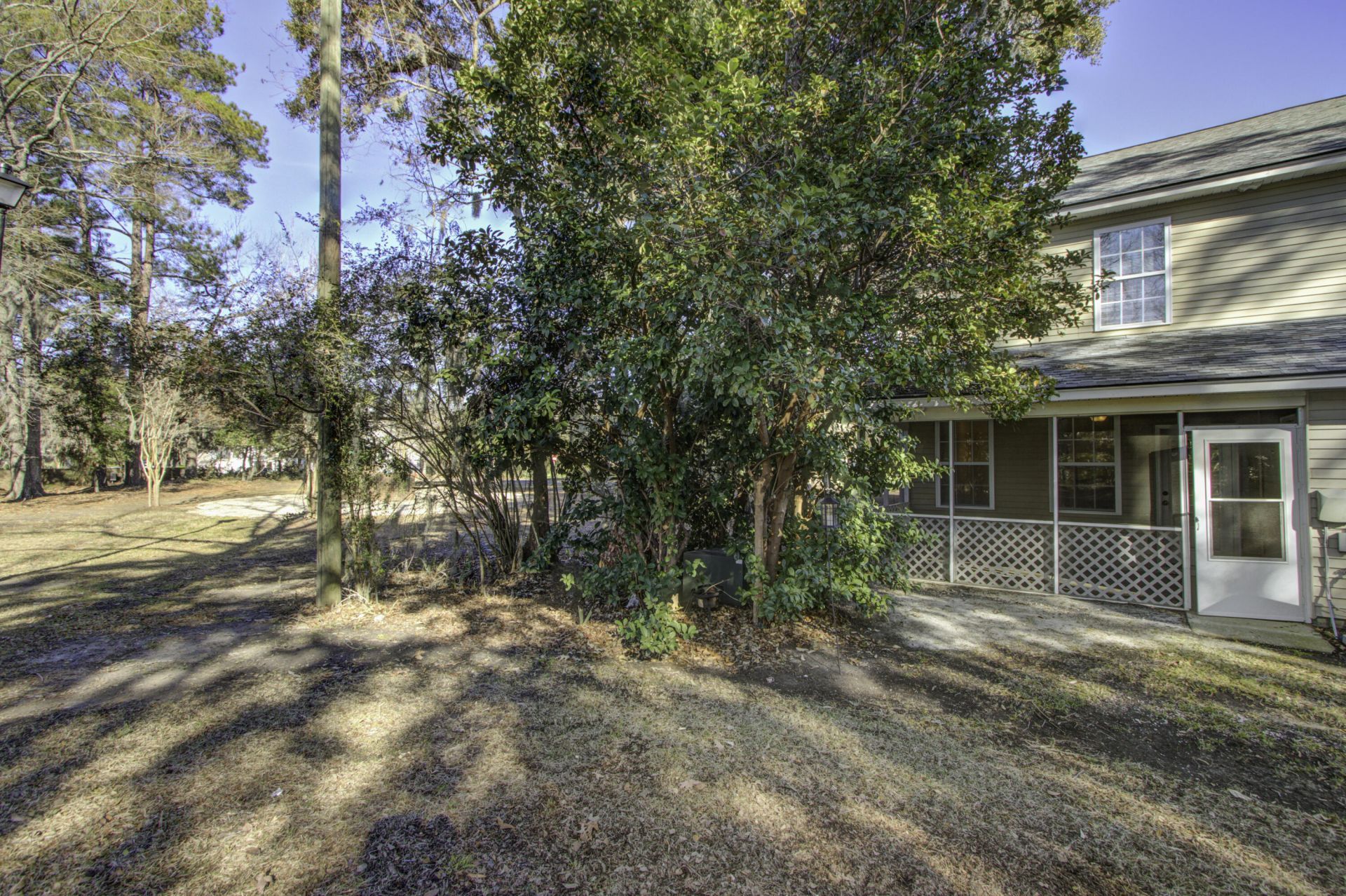 109 Woodward Road Photo 18