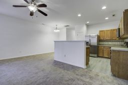 109 Woodward Road photo 4