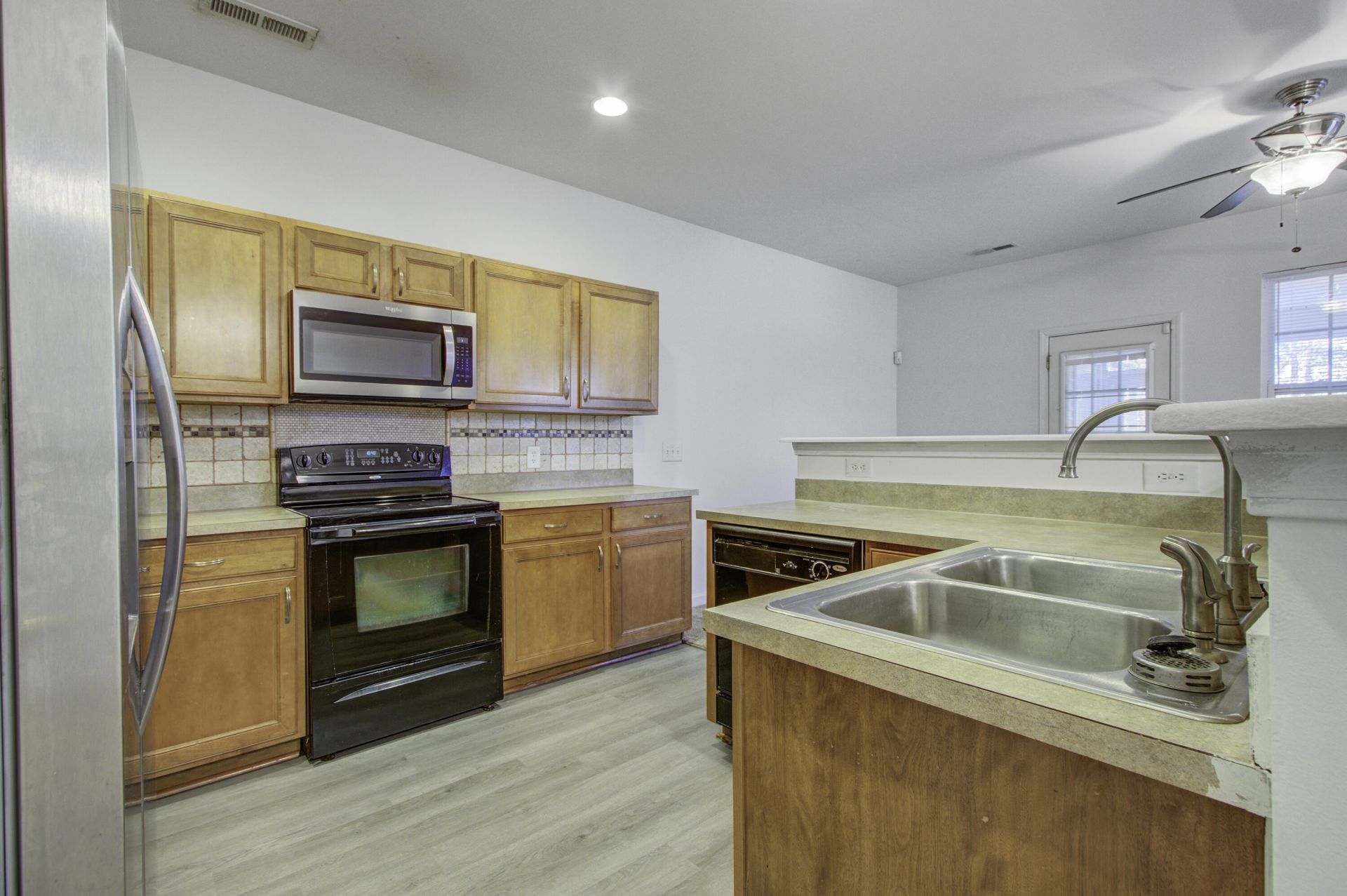 109 Woodward Road Photo 4