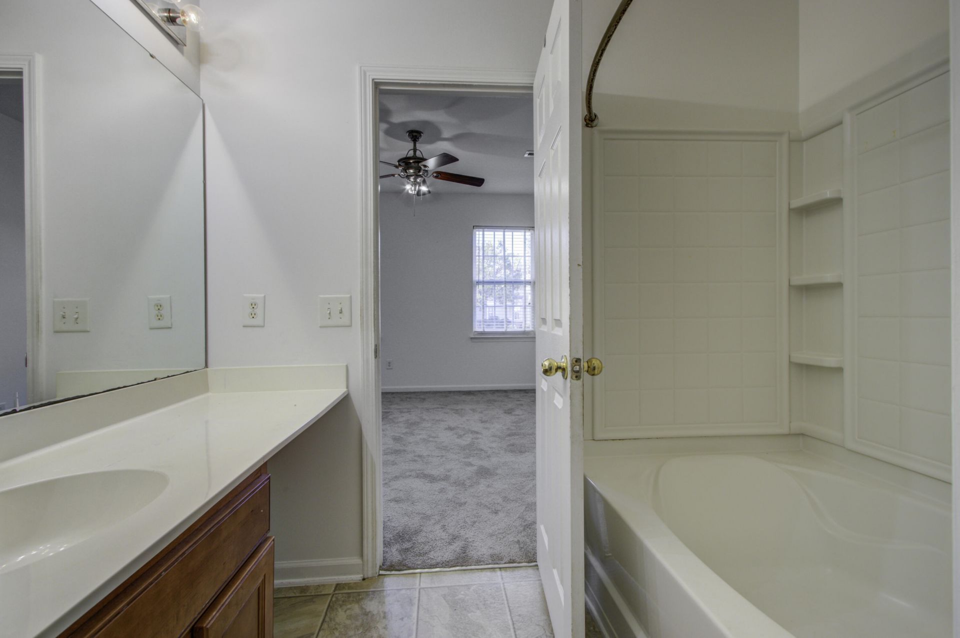 109 Woodward Road Photo 8