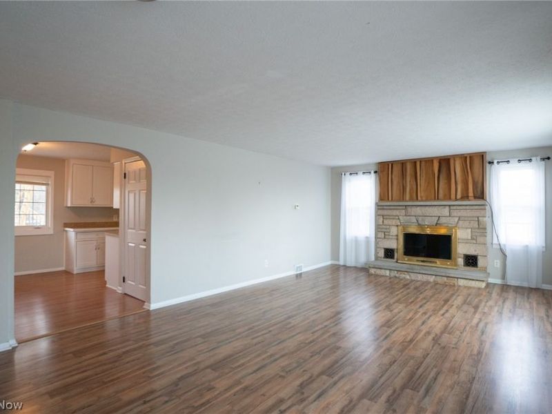 970 S Chillicothe Road , Aurora, OH 44202 Photo 4