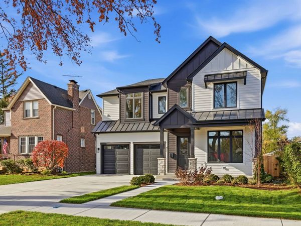 1220 Courtland Avenue , Park Ridge, IL 60068