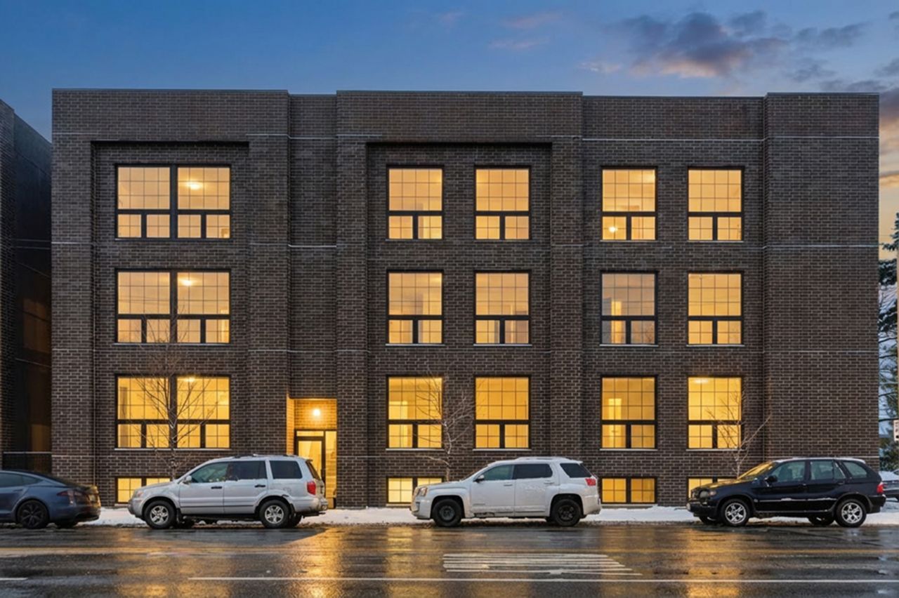 5830 N Lincoln Avenue, Unit 2E, Chicago, IL 60659 Main Photo