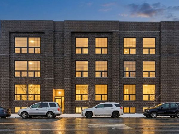 5830 N Lincoln Avenue, Unit 2E, Chicago, IL 60659