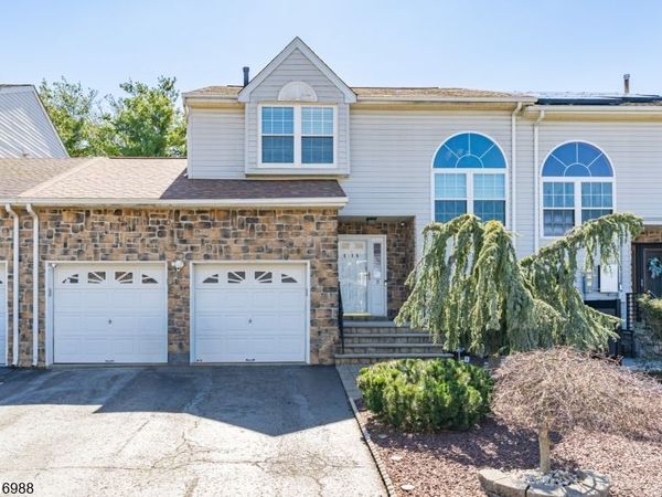 9 Barn Swallow Blvd, Marlboro, NJ 07746