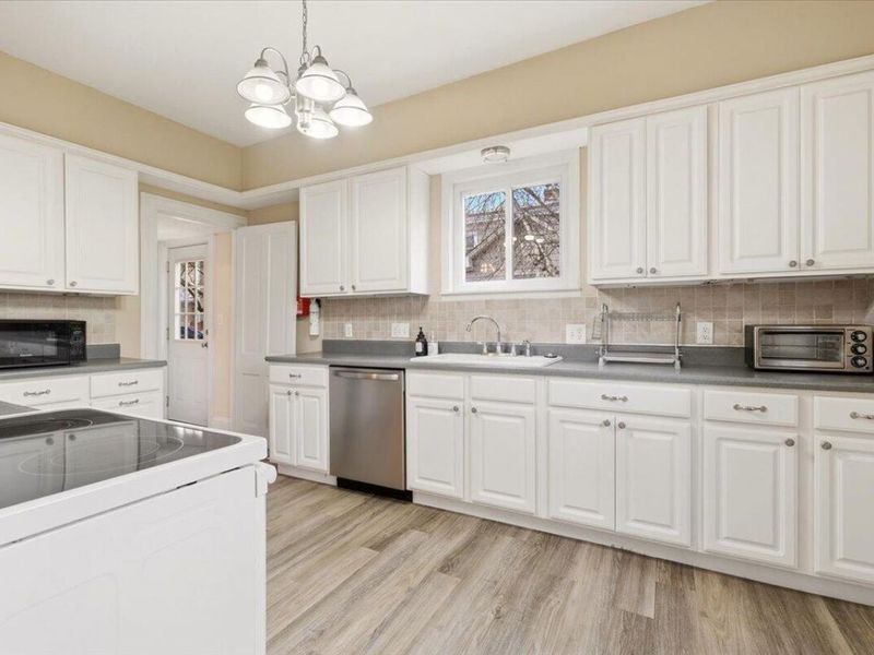 4 S Clinton Street, Mount Vernon, OH 43050 Photo 27