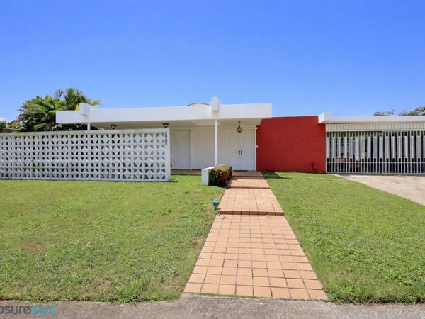 Miramonte EXT. GARDEN HILLS, Unit NA-6, Guaynabo, PR 00966