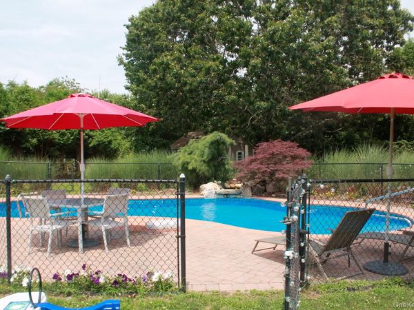 144 Manor Lane, Jamesport, NY 11901