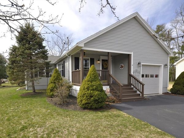 15 Beech St, Unit 15, East Bridgewater, MA 02333