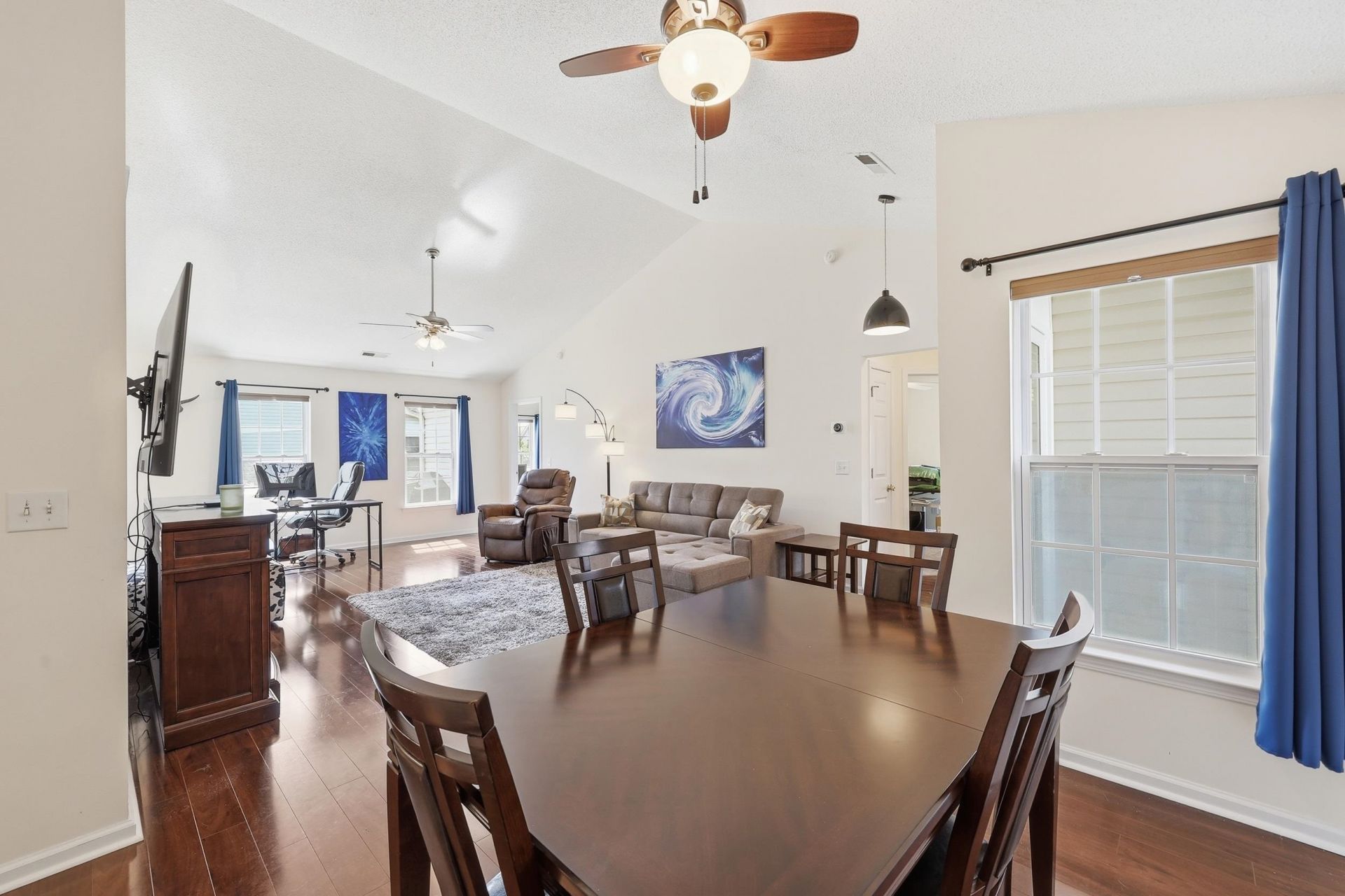 274 Palladium Dr.  Photo 7