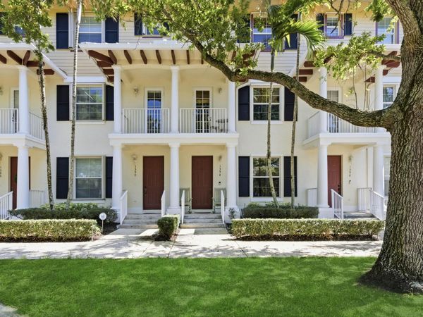 1594 Grande Cull Way, Jupiter, FL 33458