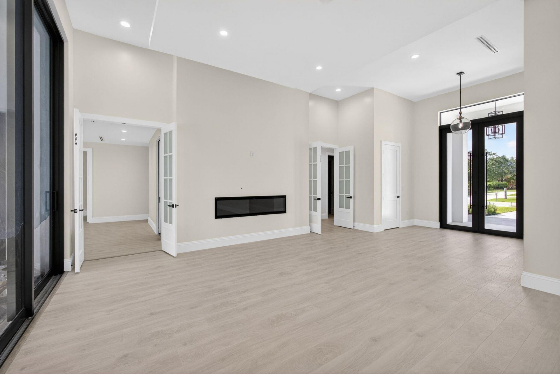 8771 Man O War Road, Palm Beach Gardens, FL 33418 Photo