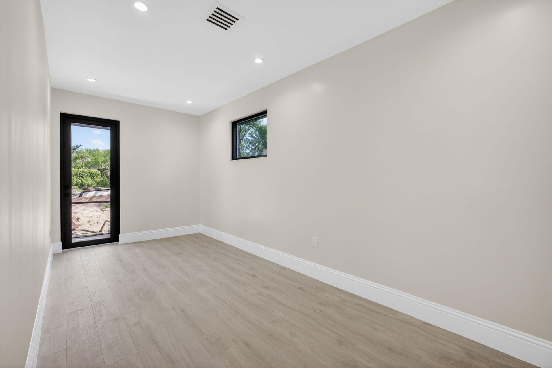 8771 Man O War Road, Palm Beach Gardens, FL 33418 Photo