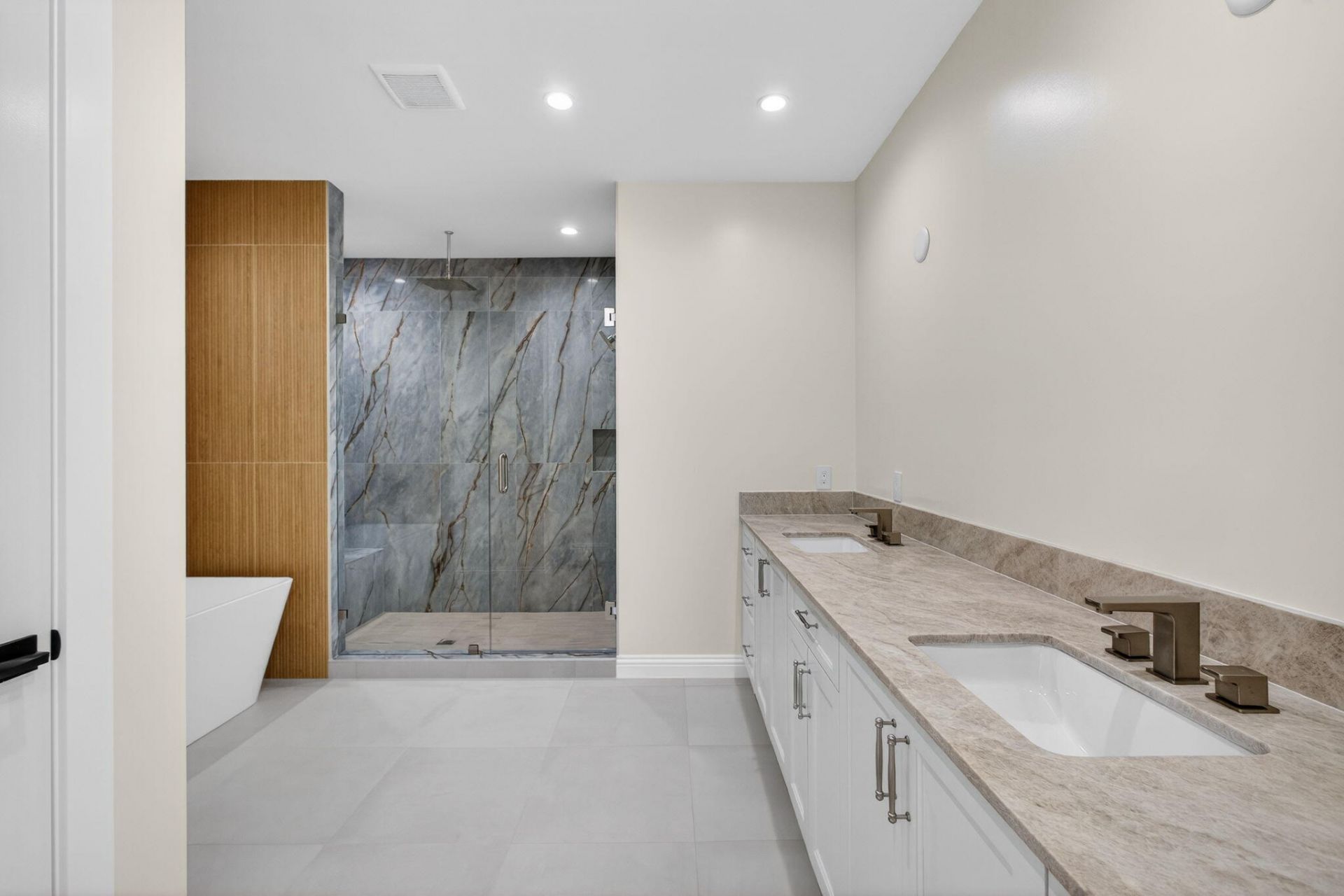 8771 Man O War Road, Palm Beach Gardens, FL 33418 Photo