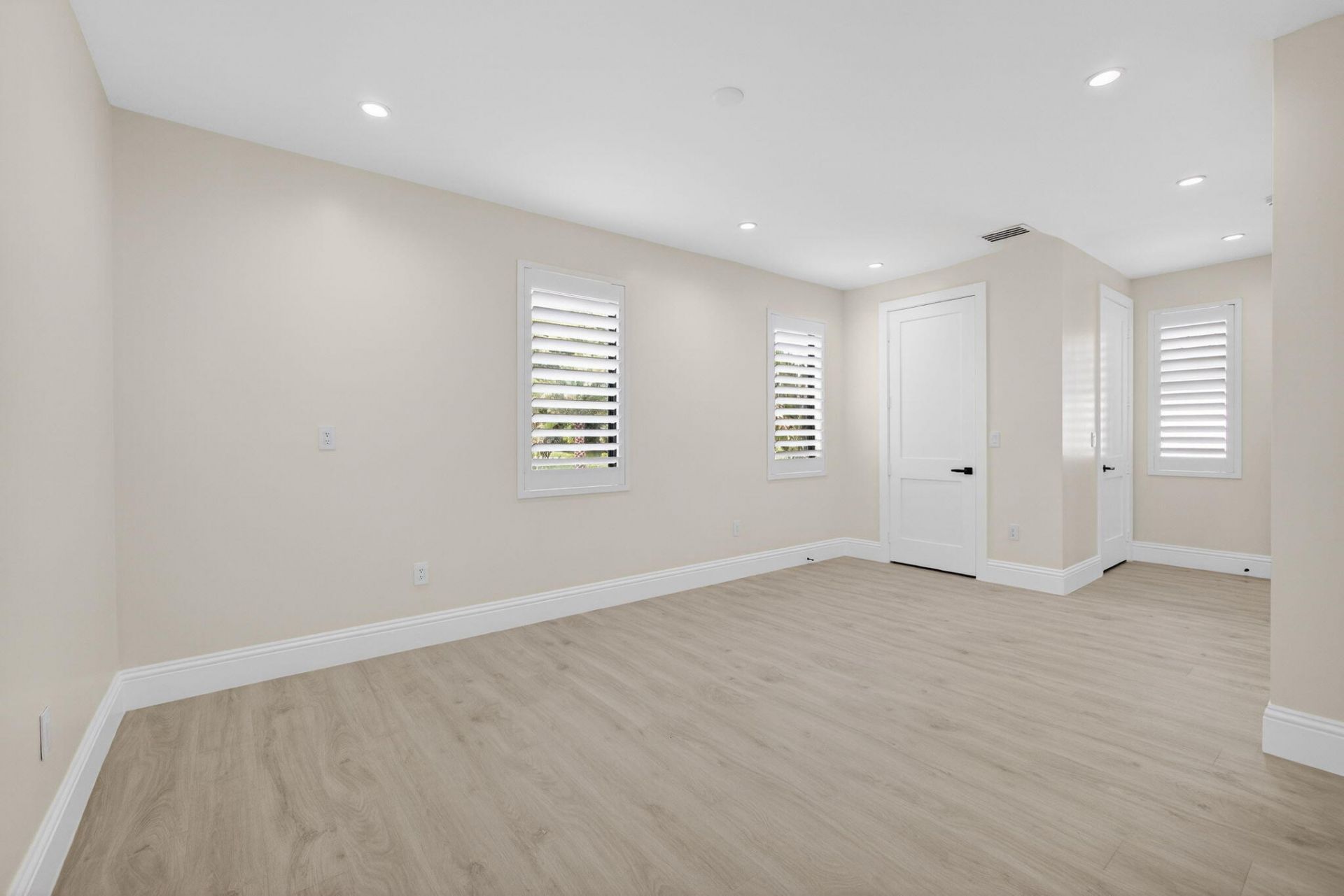 8771 Man O War Road, Palm Beach Gardens, FL 33418 Photo