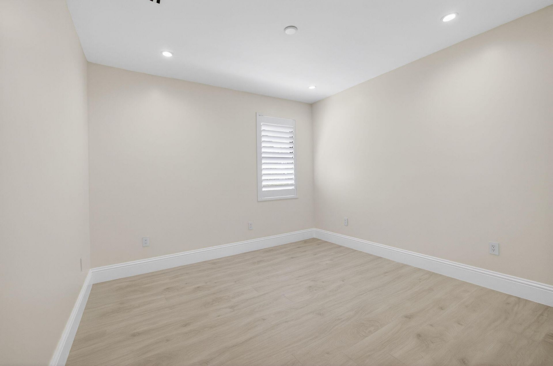 8771 Man O War Road, Palm Beach Gardens, FL 33418 Photo