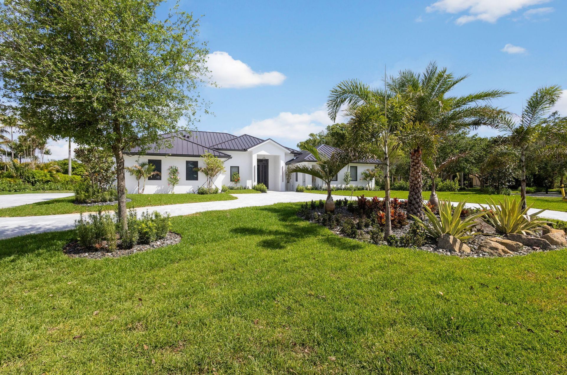 8771 Man O War Road, Palm Beach Gardens, FL 33418 Photo