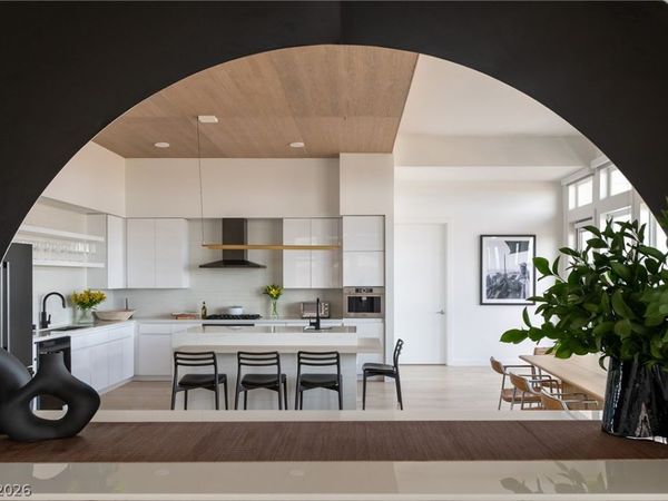 11055 Las Vegas Boulevard , Unit 3004, Las Vegas, NV 89183