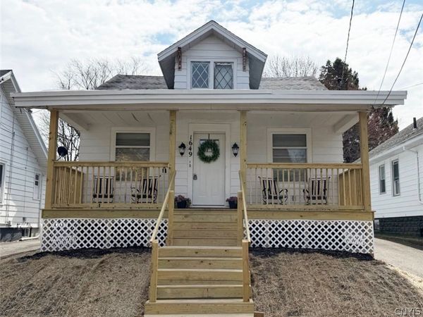 1649 Bennett Street , Utica, NY 13502