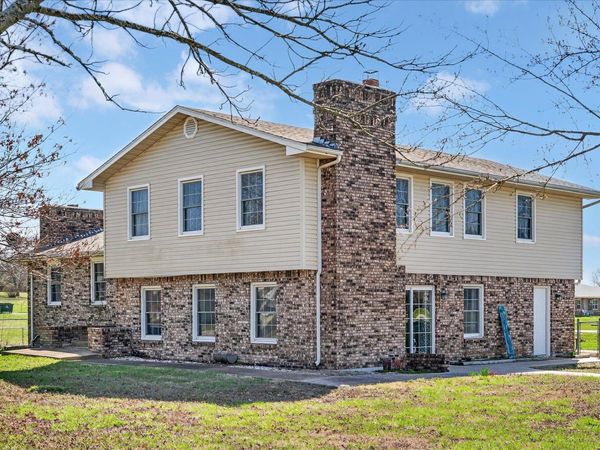 19156 Us Highway 54, Wheatland, MO 65779