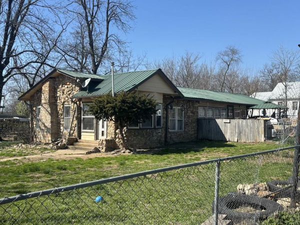 8643 Sapper Street , Winona, MO 65588