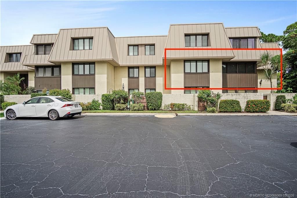 1800 SE Saint Lucie Boulevard, Unit 10-201, Stuart, FL 34996 Photo