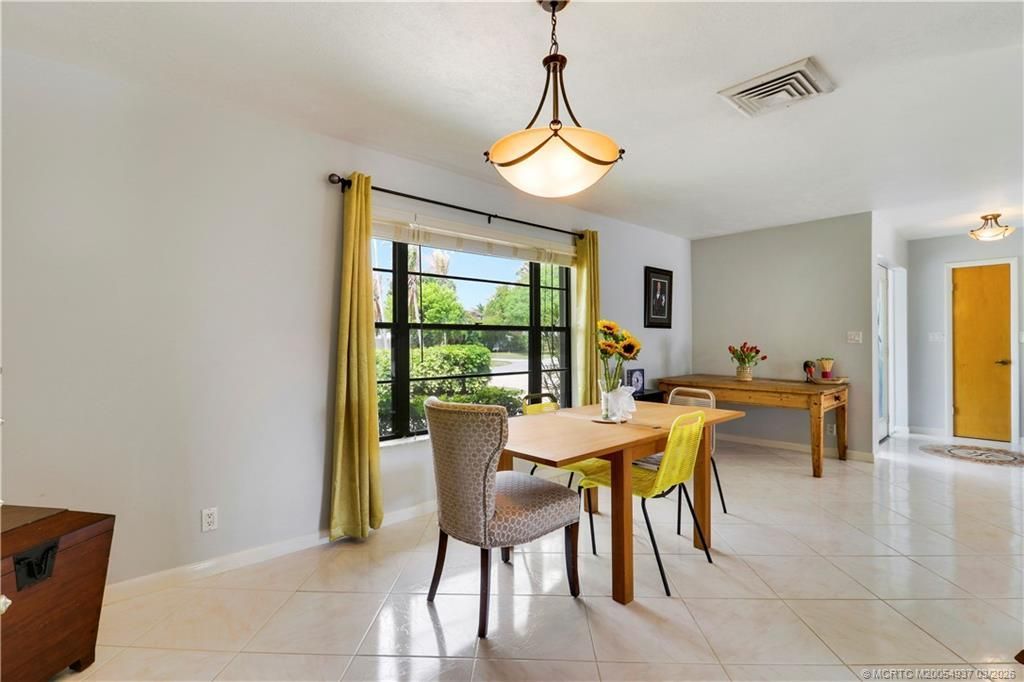 4379 SE Tall Pines Avenue, Stuart, FL 34997 Photo