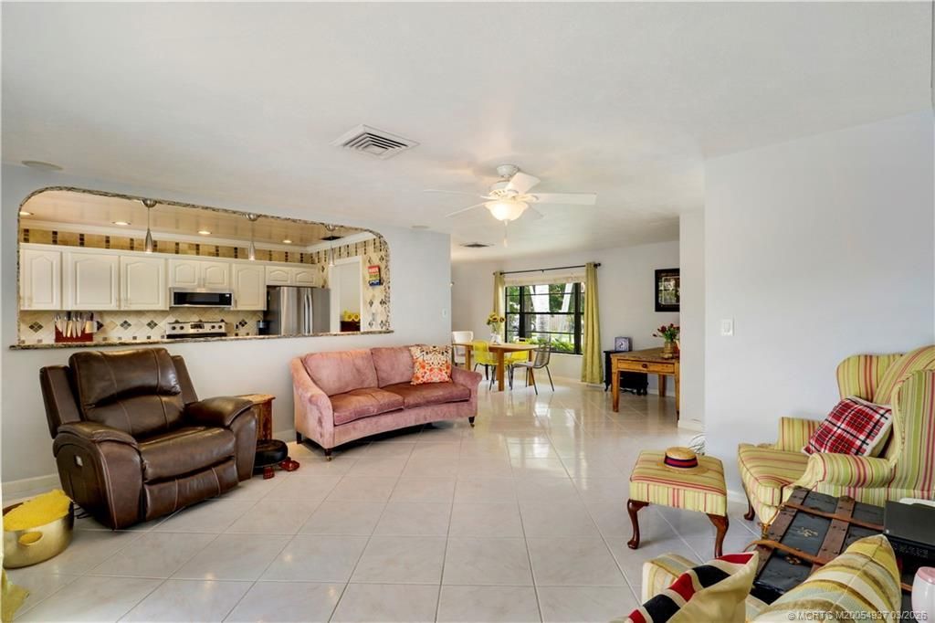 4379 SE Tall Pines Avenue, Stuart, FL 34997 Photo