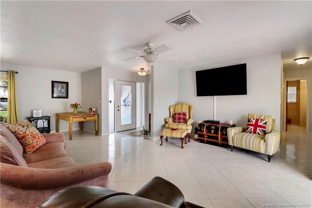 4379 SE Tall Pines Avenue, Stuart, FL 34997 Photo